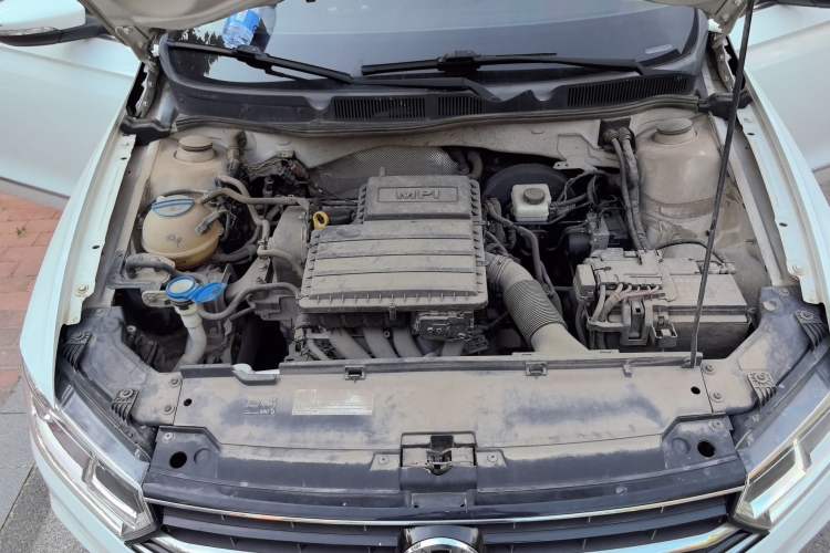 Used Volkswagen Bora 2017 1.6L Manual Comfort Model Engine Bay