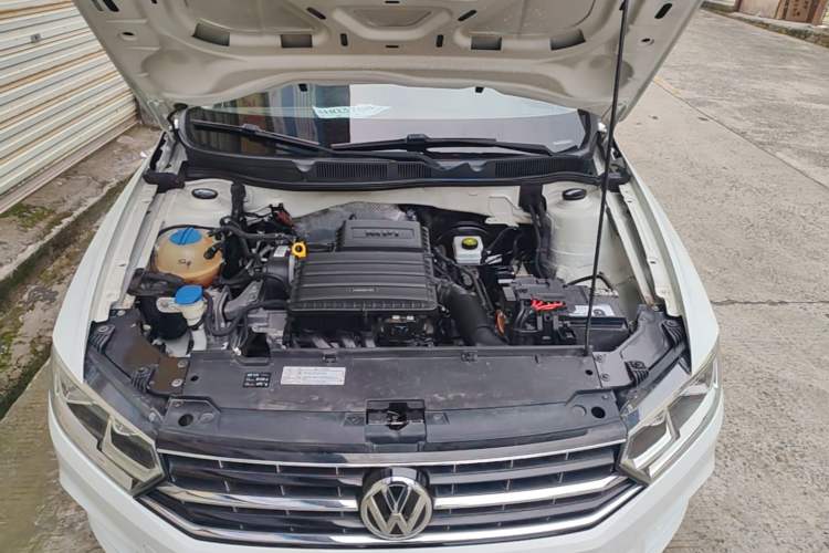 Used Volkswagen Bora 2017 1.6L Automatic Comfort Model Engine Bay