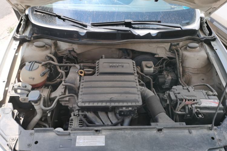 Used Volkswagen Bora 2017 1.6L Manual Fashion Model Engine Bay
