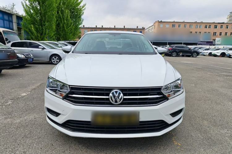 Used Volkswagen Bora 2017 1.6L Automatic Fashion Model Exterior 1
