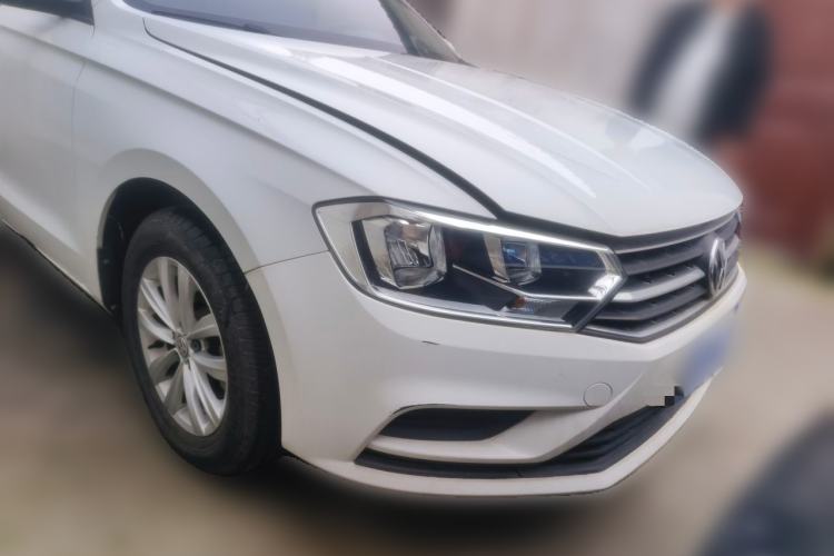 Used Volkswagen Bora 2017 1.6L Manual Fashion Model Exterior 2
