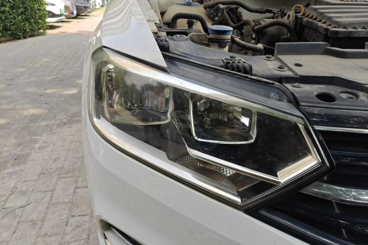Used Volkswagen Bora 2017 1.6L Manual Comfort Model Exterior 6