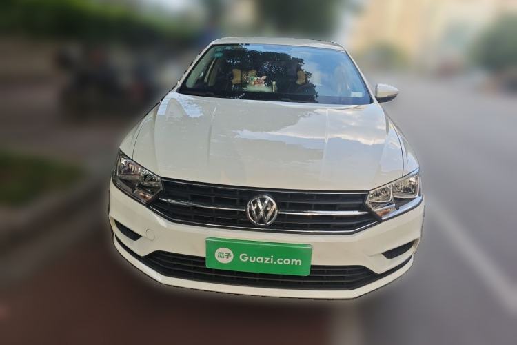 Used Volkswagen Bora 2017 1.6L Manual Fashion Model Front