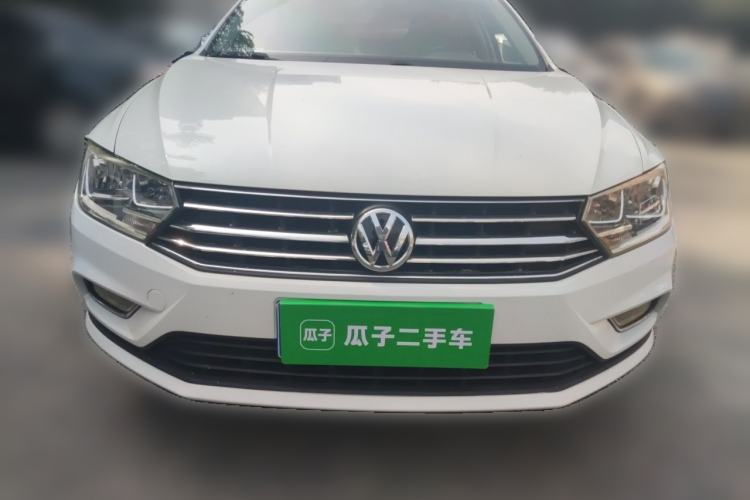 Used Volkswagen Bora 2017 1.6L Manual Fashion Model Front