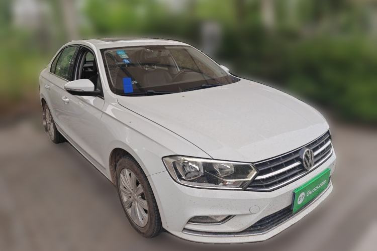 Used Volkswagen Bora 2017 1.6L Manual Comfort Model Front Right 45 Deg