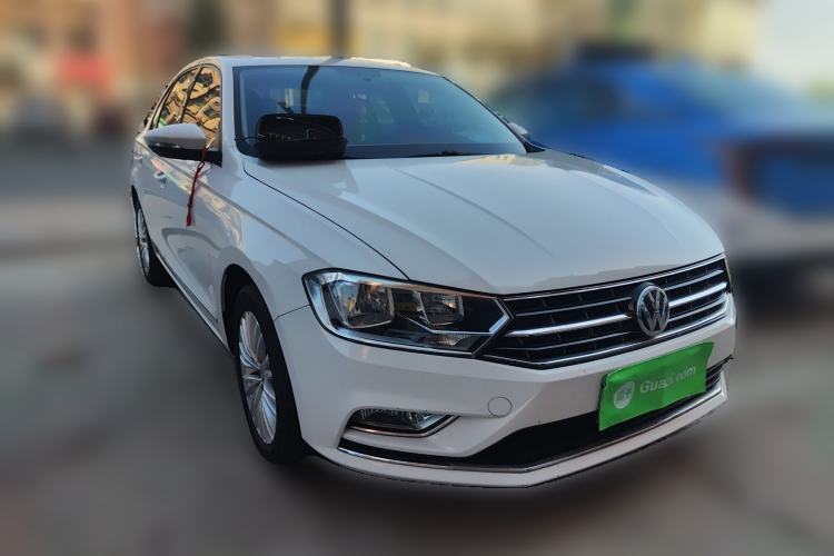 Used Volkswagen Bora 2017 1.6L Automatic Two-Millionth-Vehicle Commemorative Edition Front Right 45 Deg