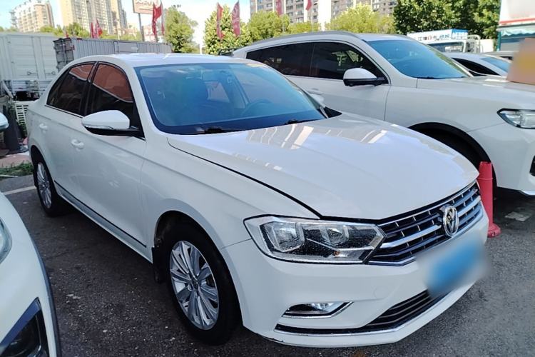 Used Volkswagen Bora 2017 1.6L Automatic Comfort Model Front Right 45 Deg
