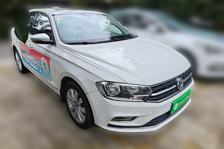 Used Volkswagen Bora 2017 1.6L Automatic Comfort Model Front Right 45 Deg