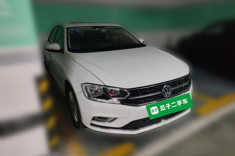 Used Volkswagen Bora 2017 1.6L Automatic Comfort Model Front Right 45 Deg