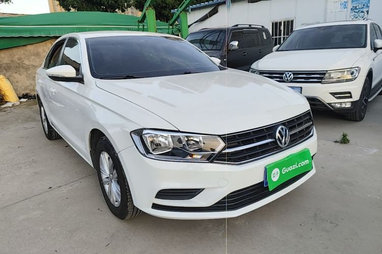 Used Volkswagen Bora 2017 1.6L Automatic Fashion Model Front Right 45 Deg