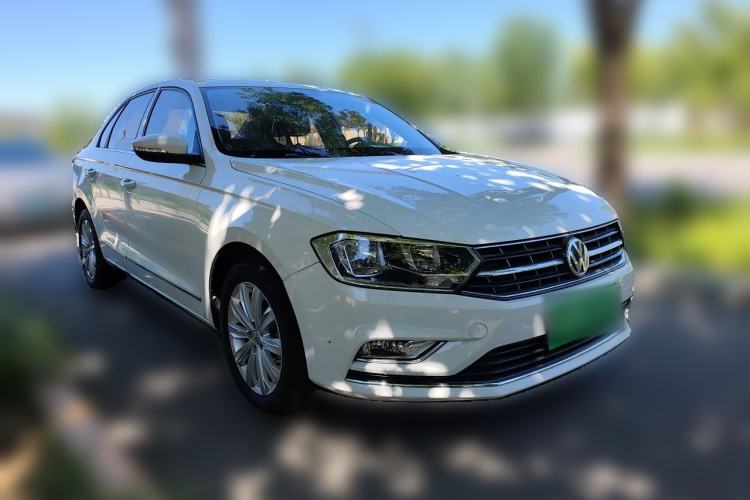 Used Volkswagen Bora 2017 1.6L Automatic Comfort Model Front Right 45 Deg