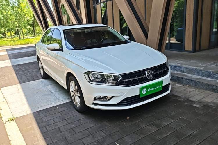 Used Volkswagen Bora 2017 1.6L Automatic Comfort Model Front Right 45 Deg
