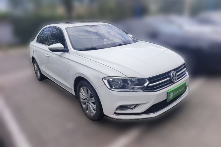 Used Volkswagen Bora 2017 1.6L Manual Comfort Model Front Right 45 Deg