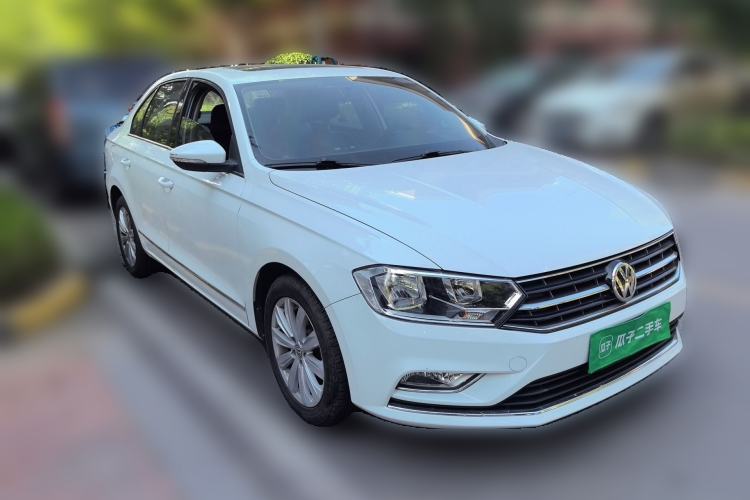 Used Volkswagen Bora 2017 1.6L Manual Comfort Model Front Right 45 Deg
