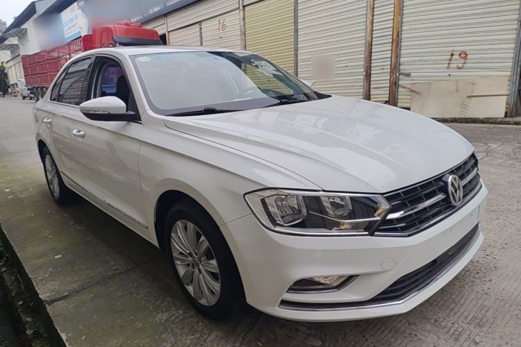 Used Volkswagen Bora 2017 1.6L Automatic Comfort Model Front Right 45 Deg