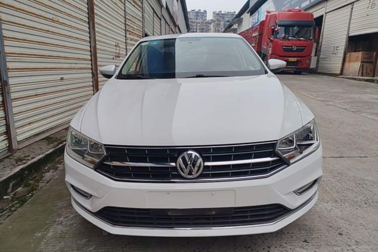 Used Volkswagen Bora 2017 1.6L Automatic Comfort Model Front