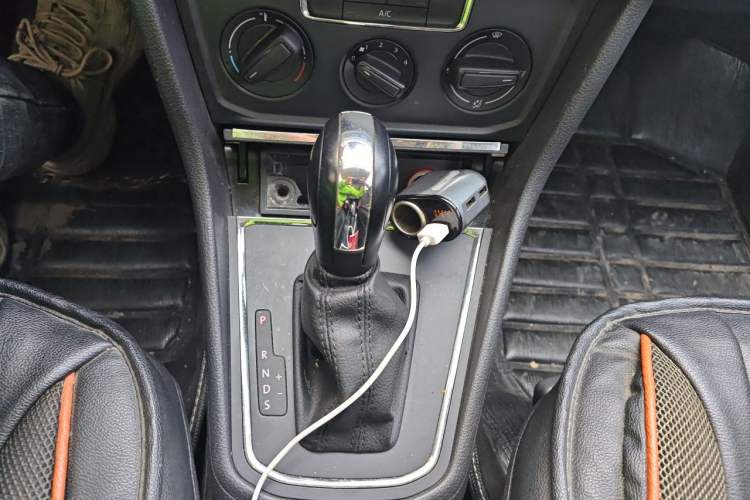 Used Volkswagen Bora 2017 1.6L Automatic Fashion Model Gear Lever