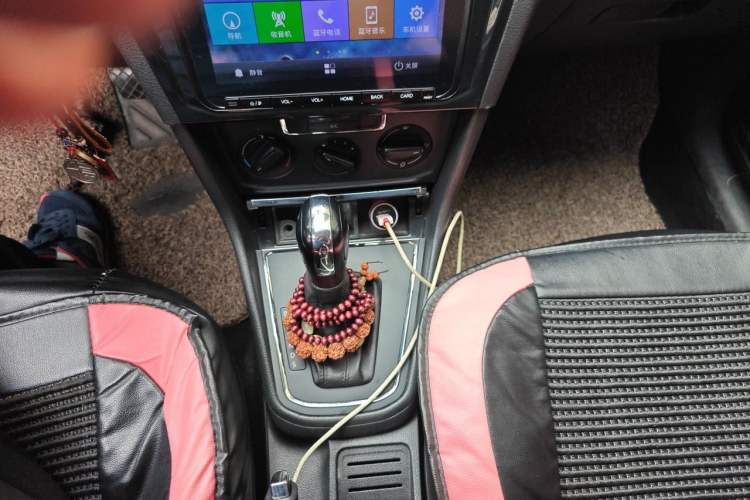 Used Volkswagen Bora 2017 1.6L Automatic Fashion Model Gear Lever