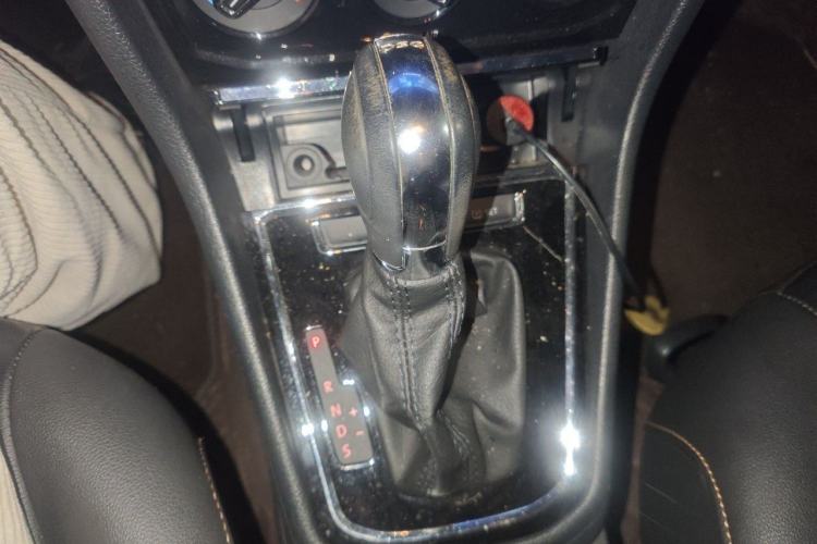 Used Volkswagen Bora 2017 230TSI DSG Comfort Version Gear Lever