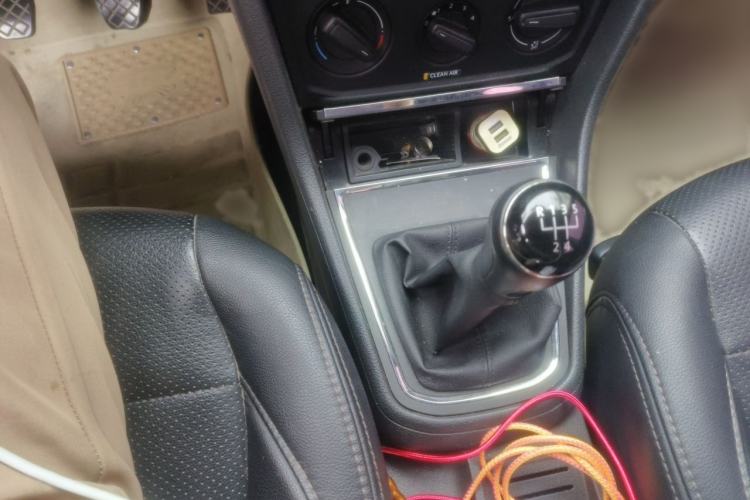 Used Volkswagen Bora 2017 1.6L Manual Fashion Model Gear Lever