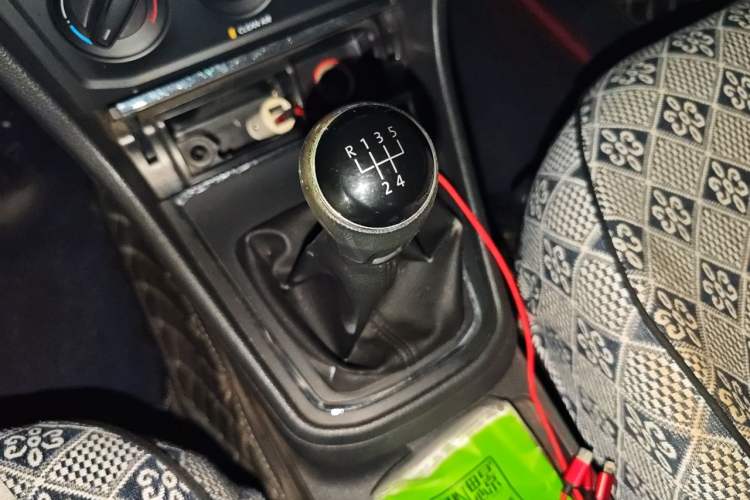 Used Volkswagen Bora 2017 1.6L Manual Fashion Model Gear Lever