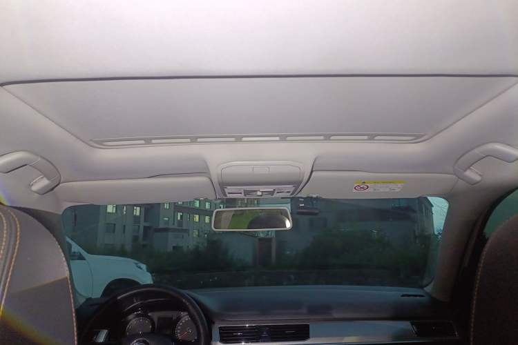 Used Volkswagen Bora 2017 1.6L Automatic Comfort Model Headliner