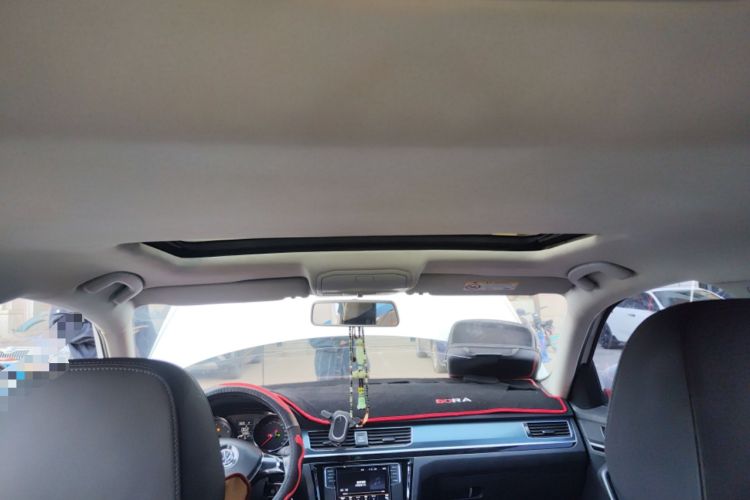 Used Volkswagen Bora 2017 1.6L Automatic Two-Millionth-Vehicle Commemorative Edition Headliner