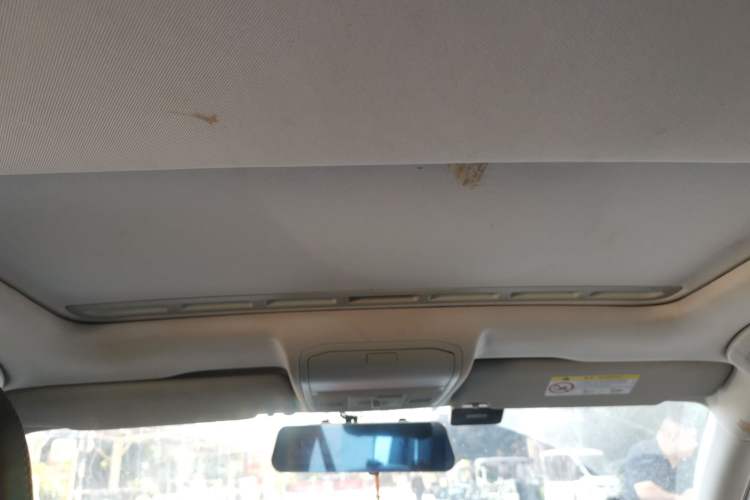 Used Volkswagen Bora 2017 1.6L Automatic Comfort Model Headliner