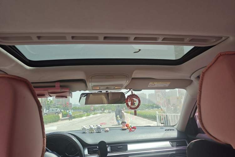 Used Volkswagen Bora 2017 1.6L Automatic Comfort Model Headliner