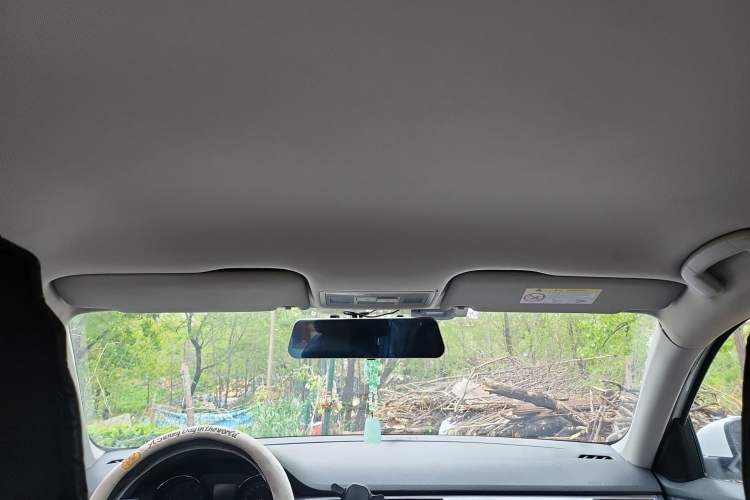 Used Volkswagen Bora 2017 1.6L Automatic Fashion Model Headliner