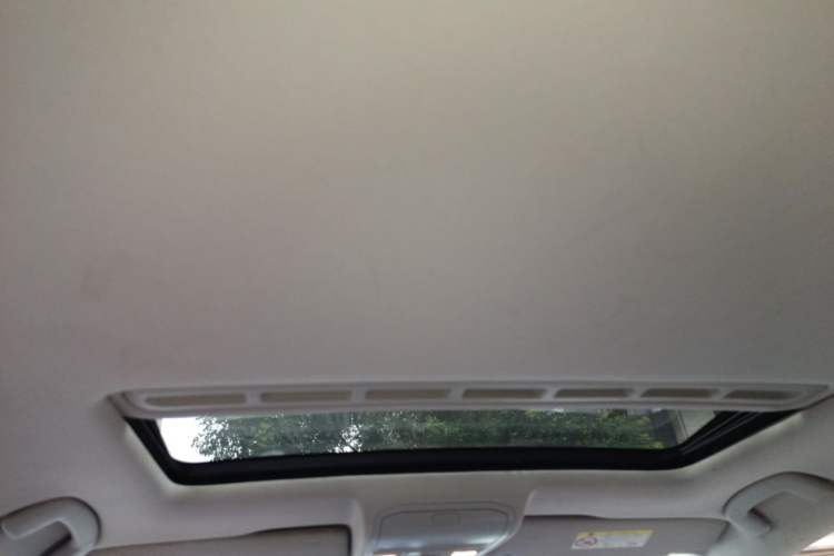 Used Volkswagen Bora 2017 1.6L Automatic Comfort Model Headliner