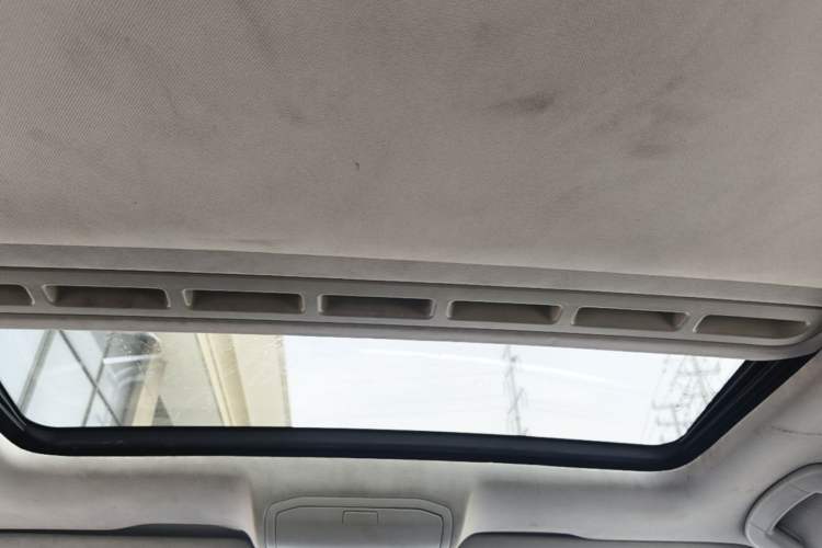 Used Volkswagen Bora 2017 1.6L Automatic Comfort Model Headliner
