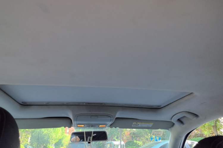 Used Volkswagen Bora 2017 1.6L Manual Comfort Model Headliner