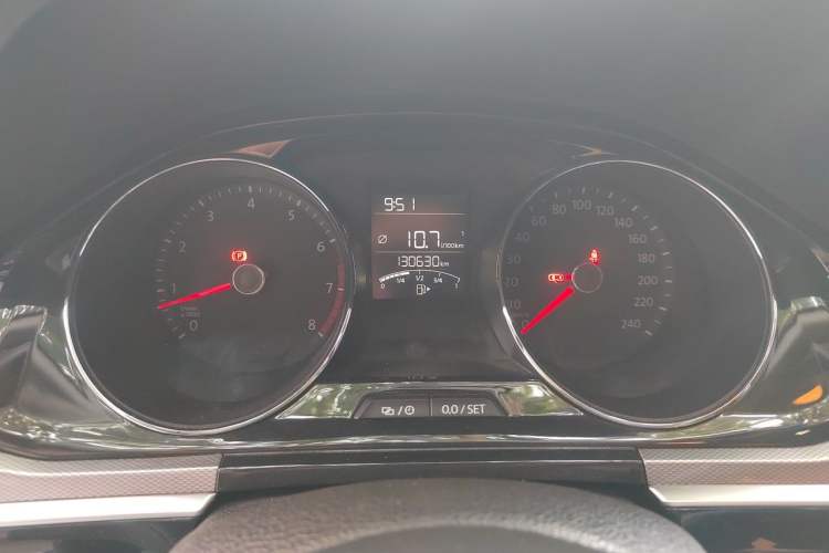 Used Volkswagen Bora 2017 1.6L Manual Comfort Model Instrument Cluster
