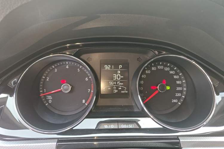 Used Volkswagen Bora 2017 1.6L Automatic Comfort Model Instrument Cluster