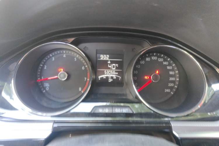 Used Volkswagen Bora 2017 1.6L Manual Comfort Model Instrument Cluster