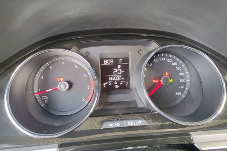 Used Volkswagen Bora 2017 1.6L Automatic Comfort Model Instrument Cluster