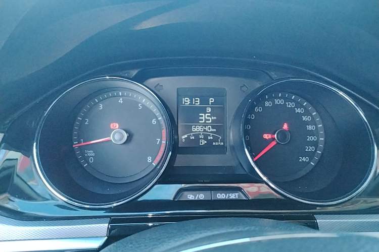 Used Volkswagen Bora 2017 1.6L Automatic Comfort Model Instrument Cluster