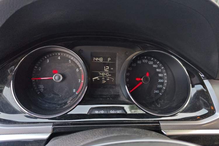 Used Volkswagen Bora 2017 1.6L Automatic Comfort Model Instrument Cluster