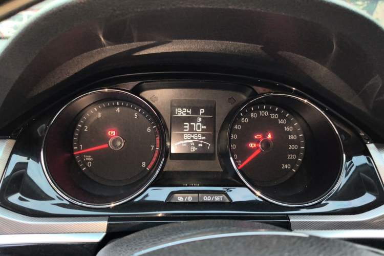 Used Volkswagen Bora 2017 1.6L Automatic Comfort Model Instrument Cluster