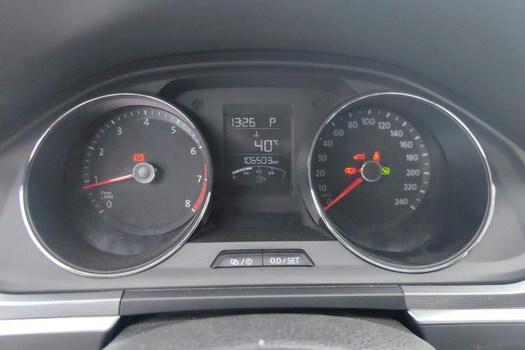 Used Volkswagen Bora 2017 1.6L Automatic Fashion Model Instrument Cluster