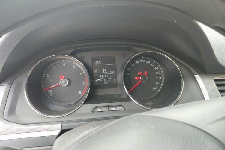 Used Volkswagen Bora 2017 1.6L Manual Fashion Model Instrument Cluster