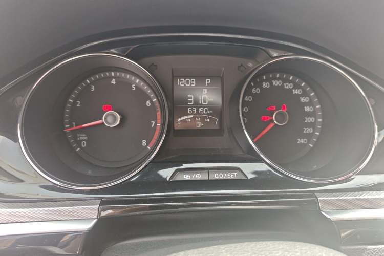 Used Volkswagen Bora 2017 1.6L Automatic Comfort Model Instrument Cluster