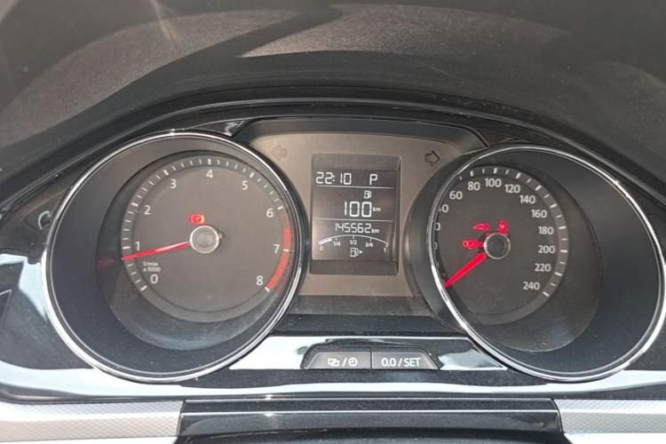 Used Volkswagen Bora 2017 1.6L Automatic Comfort Model Instrument Cluster