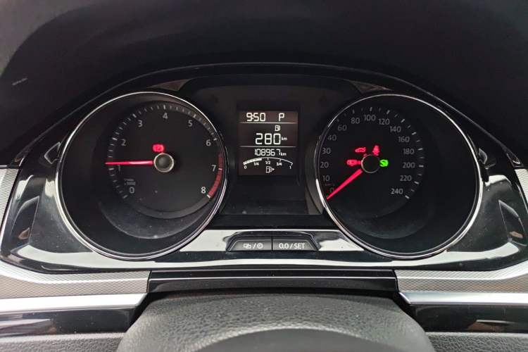 Used Volkswagen Bora 2017 1.6L Automatic Comfort Model Instrument Cluster