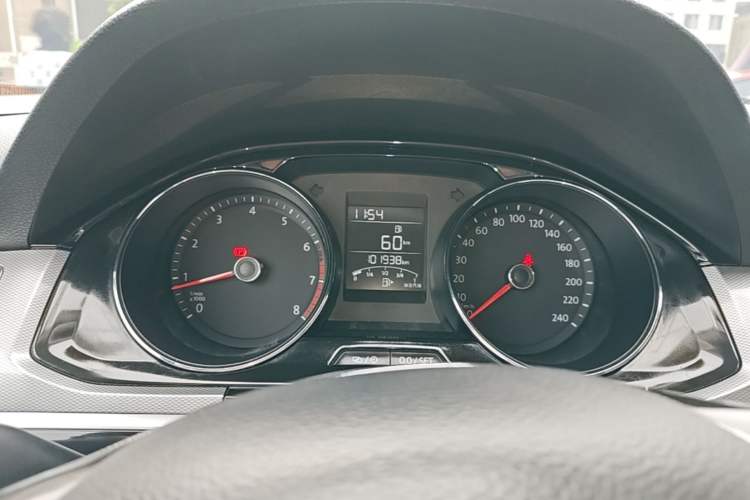 Used Volkswagen Bora 2017 1.6L Manual Comfort Model Instrument Cluster