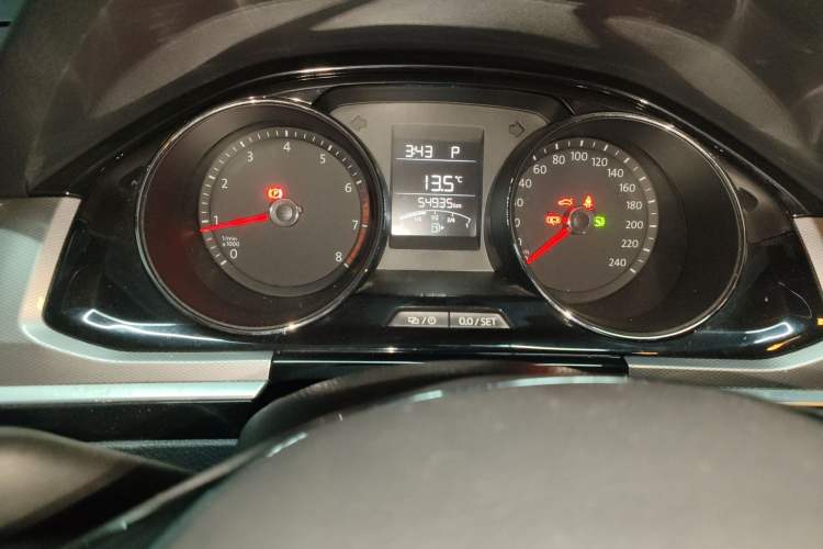 Used Volkswagen Bora 2017 1.6L Automatic Comfort Model Instrument Cluster