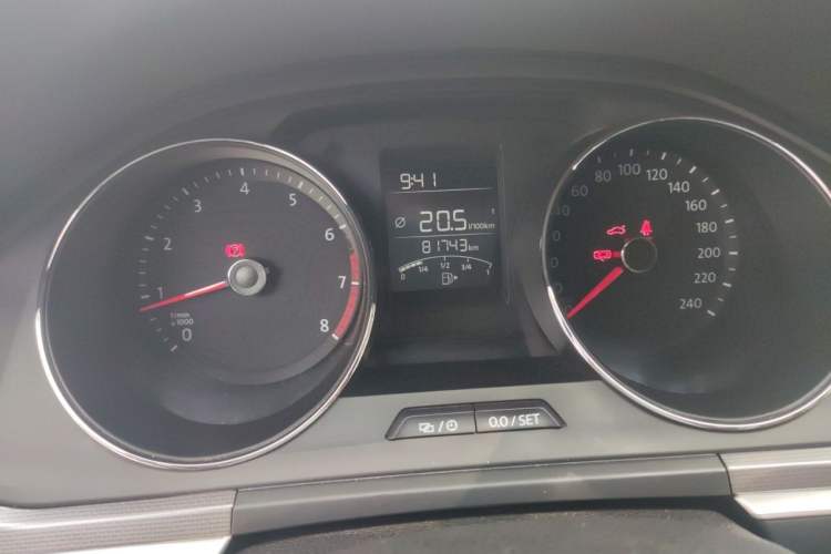 Used Volkswagen Bora 2017 1.6L Manual Fashion Model Instrument Cluster