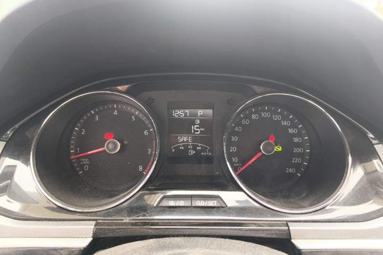 Used Volkswagen Bora 2017 1.6L Automatic Comfort Model Instrument Cluster