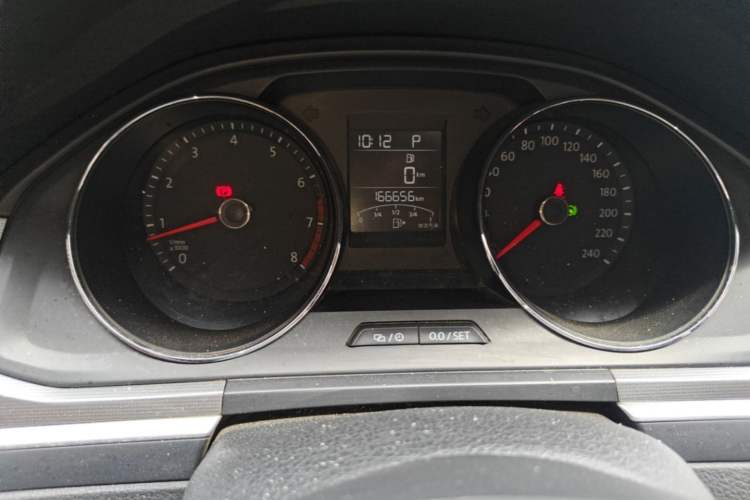 Used Volkswagen Bora 2017 1.6L Automatic Fashion Model Instrument Cluster